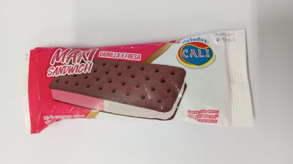 Maxi Sandwich Vainilla y Fresa