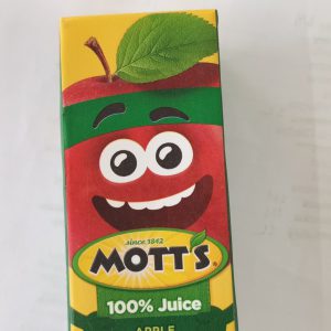 Jugo de Manzana Motts
